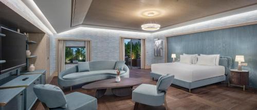 King Suite with Sea View