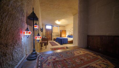 Cave Triple Room