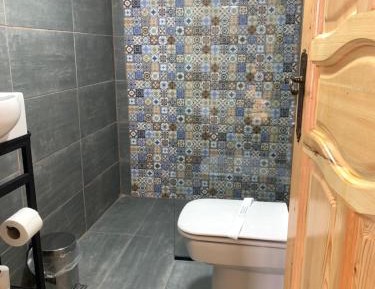 Deluxe Double Room with Side Sea View