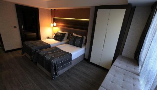 Deluxe Single Room
