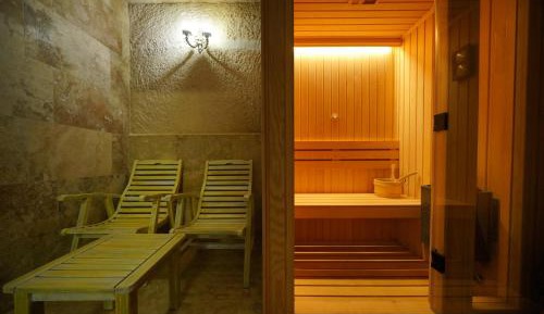 Suite with Sauna