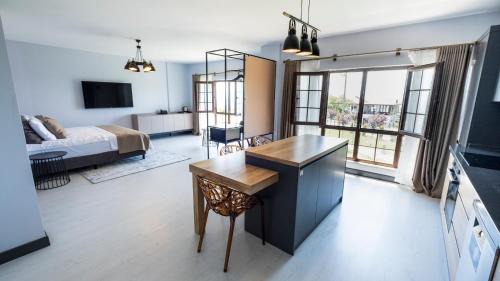 Suite with Mountain View