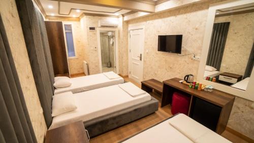 Classic Triple Room