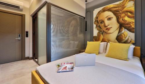 Standard Double Room with Garden View