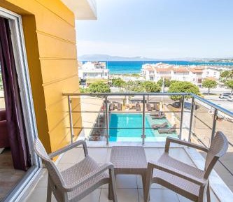 Classic Suite with Sea View