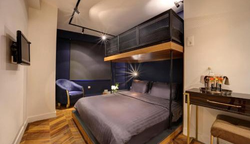 Triple Room with Bunk