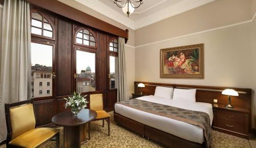 Deluxe Room with City view, King or Twin 