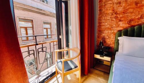 Standard Double Room Street View
