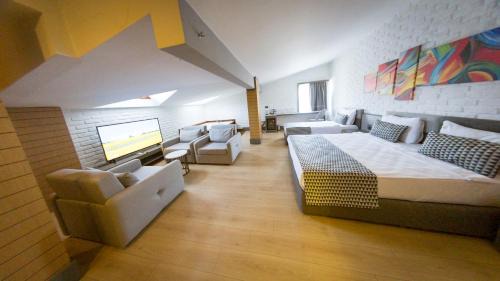 Suite with Spa Bath