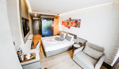 Comfort Room with Balcony