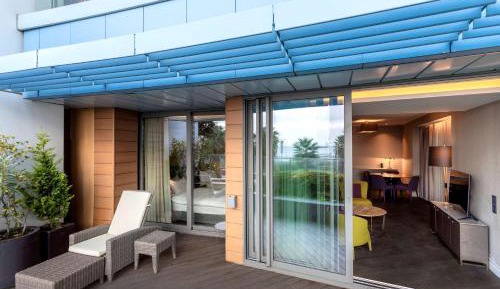 Junior Suite with Balcony and Garden View