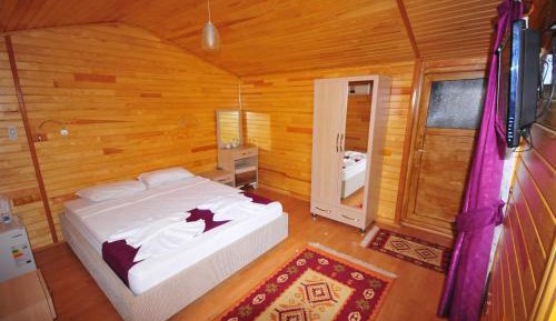 Bungalow (2 Adults)