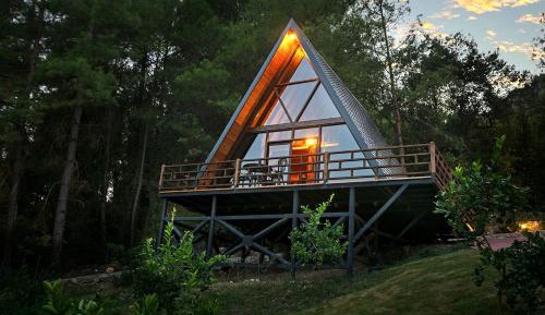 Deluxe Bungalow