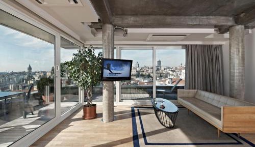 Penthouse Apartment