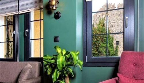 Deluxe Double Room with Castle View