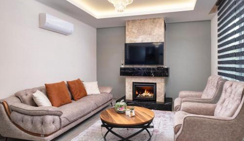 Deluxe Suite with Spa Bath