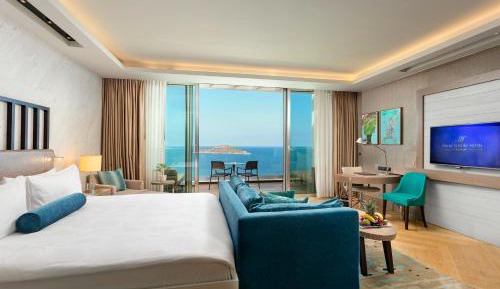 Deluxe King Room with Sea View