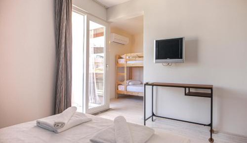 Classic Quadruple Room