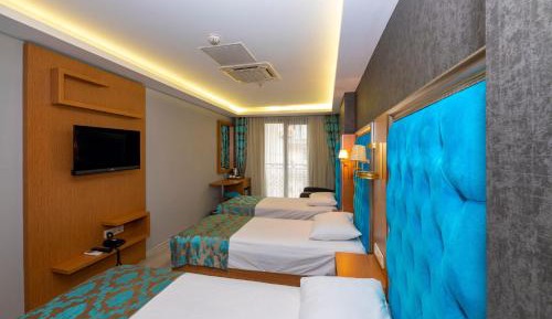 Deluxe Quadruple Room