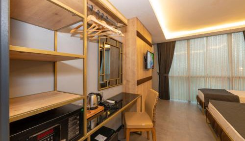 Deluxe Quadruple Room
