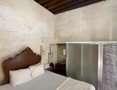 Large Single Room