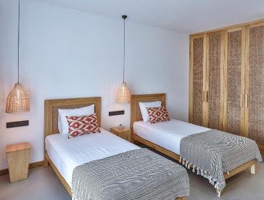 Standard Twin Room with Garden View