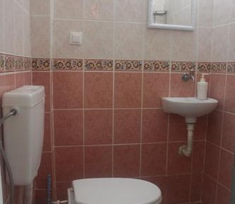Economy Triple Room