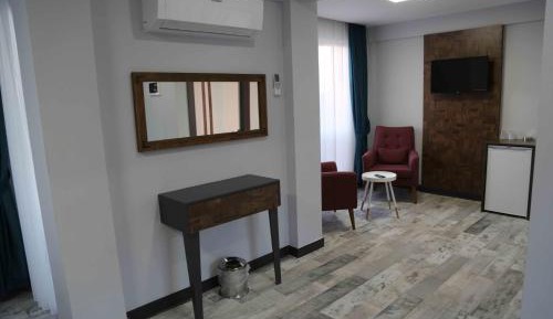 Deluxe Double Room with Extra Bed