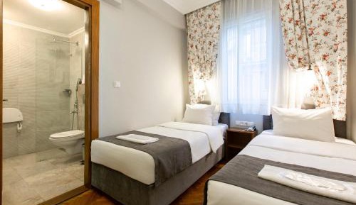 Economy Twin Room