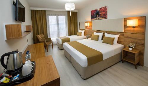 Triple Room with Sea View