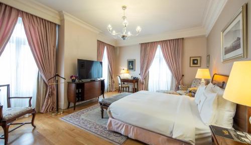 Greta Garbo Corner Room