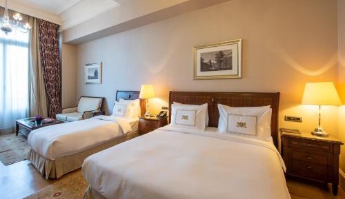 Deluxe Pera Side Room King