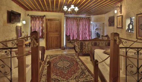 Family Room with Mountain View