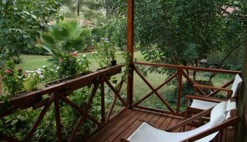 Triple Room with Garden View