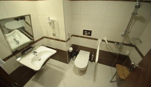 Twin Room - Disability Access