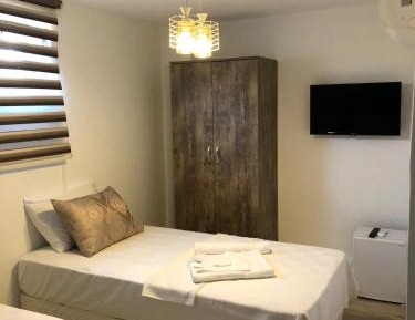 Economy Triple Room