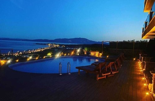 Ayvacik Hotel | Assos Derin Mavi
