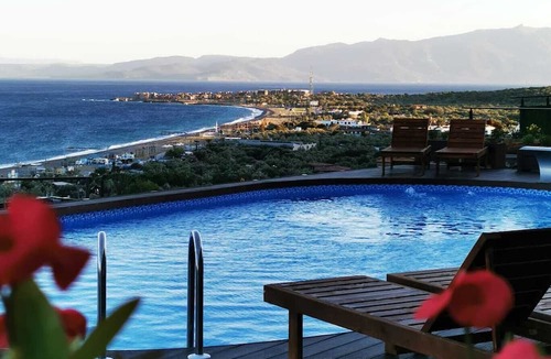 Ayvacik Hotel | Assos Derin Mavi