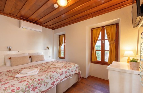 Ayvalik City Center Hotel | Alancha Otel