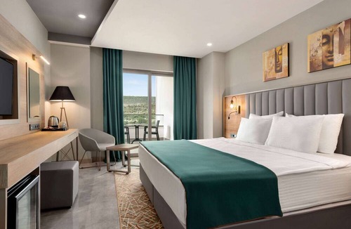 Artikli Hotel | Ramada Resort by Wyndham Kizkalesi