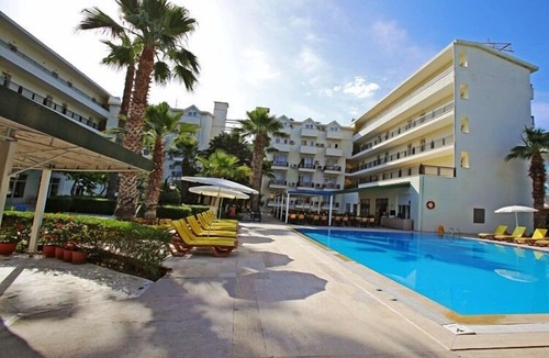 Kiris Hotel | Malibu Resort Hotel