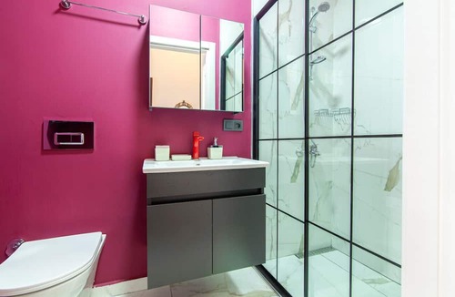 Fatih Apartment | Charming Flat near Kennedy Avenue in Fatih