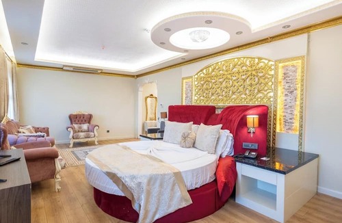 Antalya City Centre Hotel | Can Adalya Palace Hotel