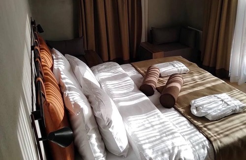 Mezitli Hotel | Hukoy Doga Oteli - Bungalov