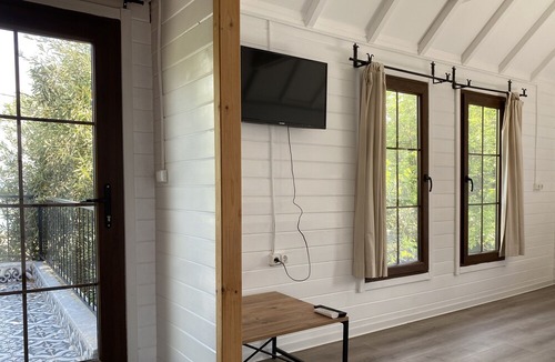 Hayitbuku Hotel | Dada Bungalows