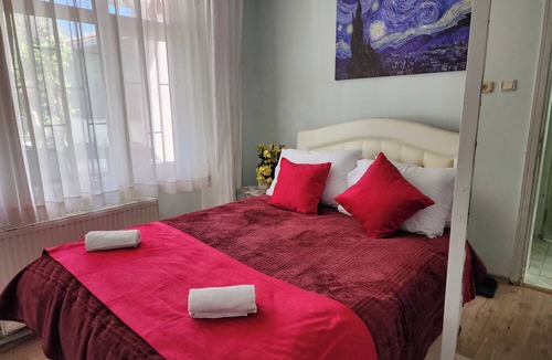 Beykoz District Apartment | 2+1 Flat in the Garden at the Bosphorus