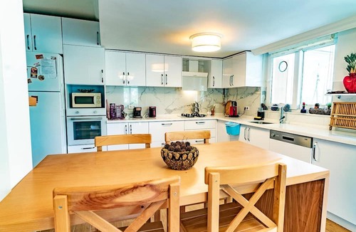 Yanik Villa | Vi̇lla Atlas Yeşi̇lli̇kler İçi̇nde Huzurlu Tati̇l