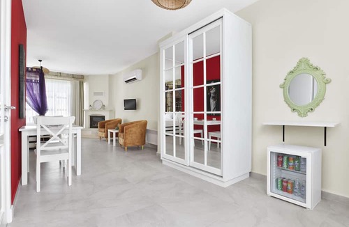 Hacımemis Hotel | PANDA ALAÇATI OTEL