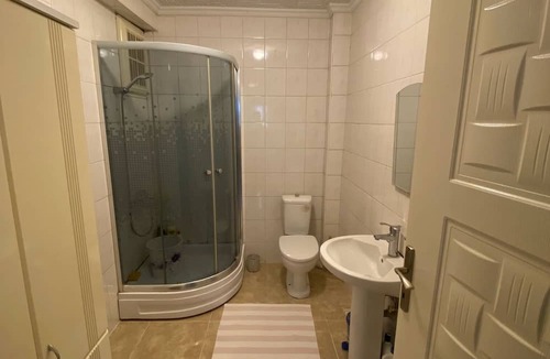 Uludag House | Cozy Apartment with Easy Transport in Istanbul