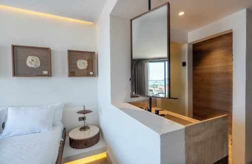 Ayvalik Hotel | Joon Cunda